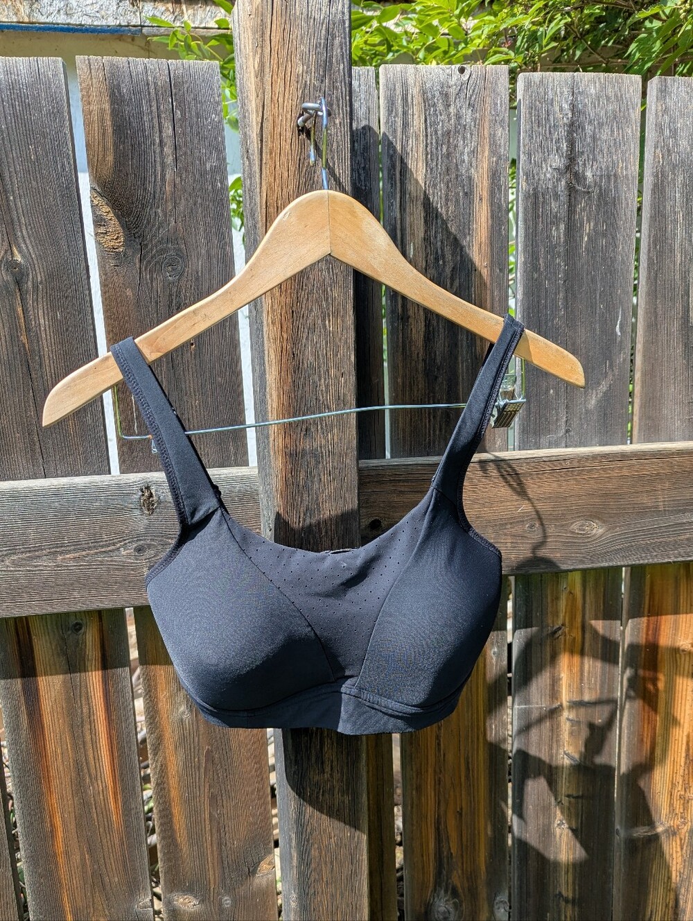 Lululemon Athletica Black Wireless Light Support Bra
